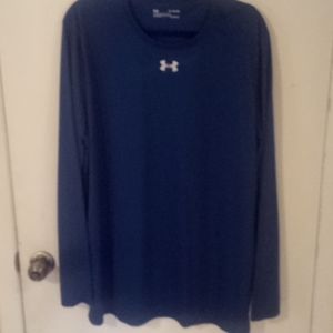 Under Armour Heatgear loose fit athletic shirt size XL